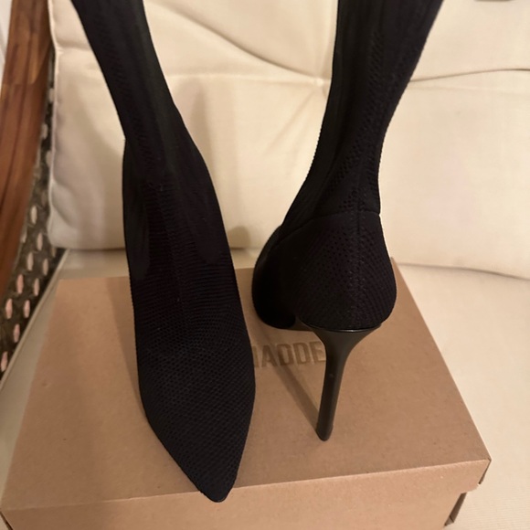 Steve Madden Discreet Stiletto Bootie - Picture 8 of 9